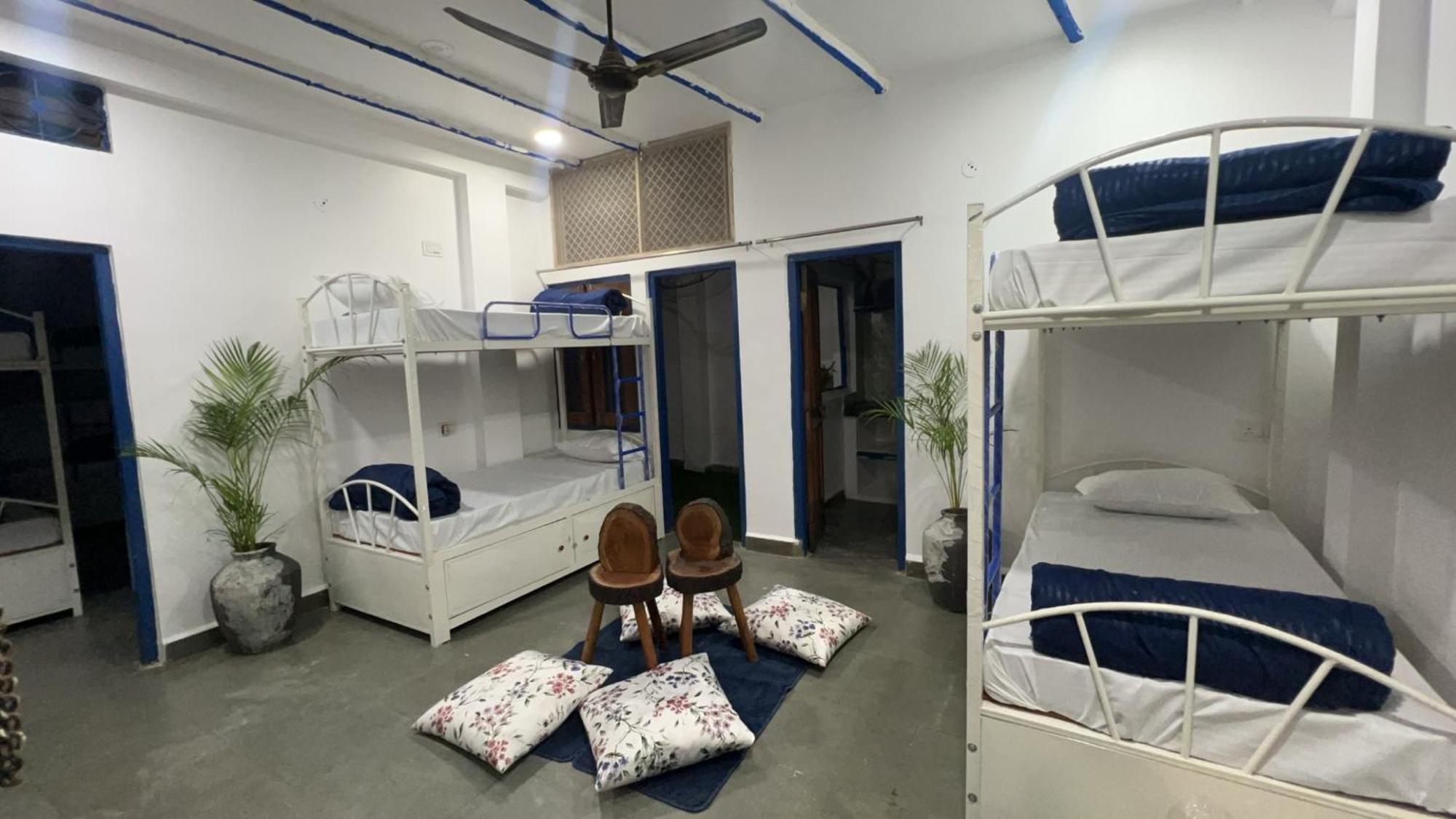 Pause Hostel Ujjain Exterior photo