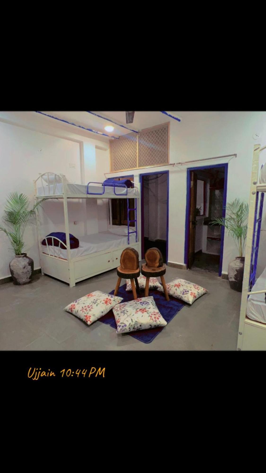 Pause Hostel Ujjain Exterior photo